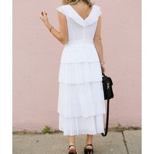 Banana republic white laser cut midi tier dress